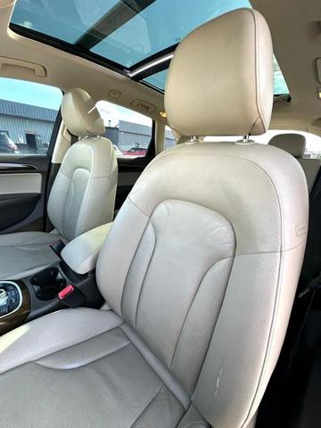 Photo of 2013 Black Audi Q5