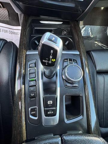 Photo of 2018 Space Gray Metallic BMW X5 eDrive