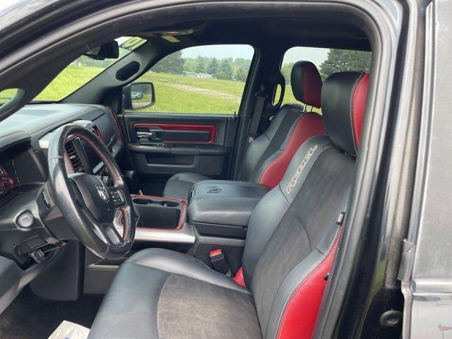 Photo of 2016 Brilliant Black Crystal Pearlcoat RAM 1500