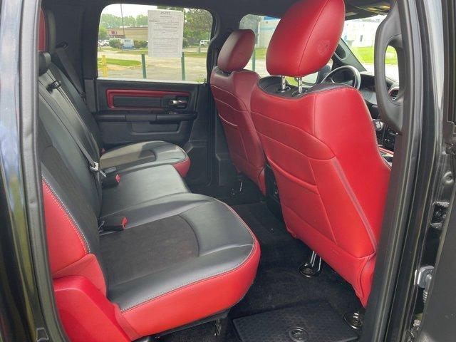 Photo of 2016 Brilliant Black Crystal Pearlcoat RAM 1500