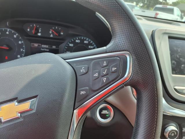 Photo of 2020 Silver Ice Metallic Chevrolet Equinox
