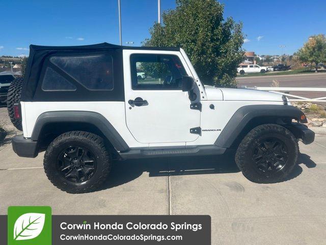 Photo of 2016 Bright White Clearcoat Jeep Wrangler