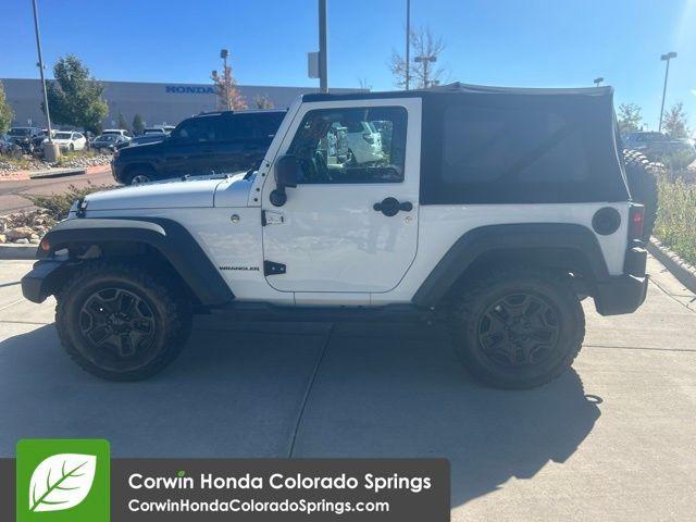 Photo of 2016 Bright White Clearcoat Jeep Wrangler