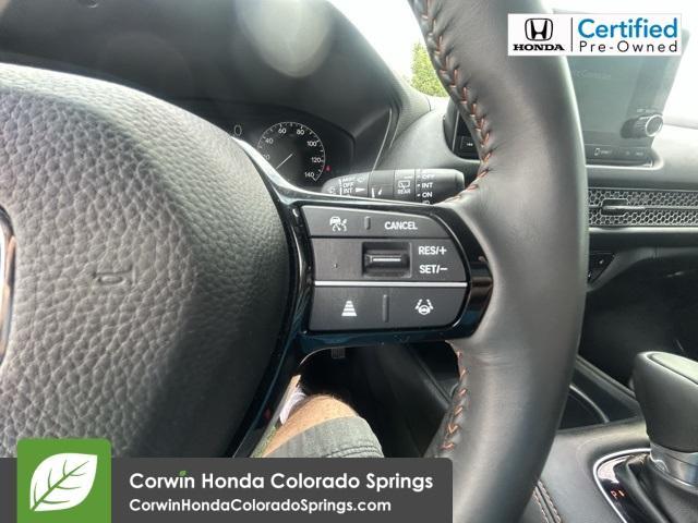 Photo of 2025 Platinum White Pearl Honda HR-V