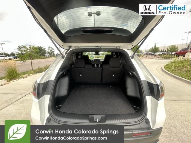 Photo of 2025 Platinum White Pearl Honda HR-V