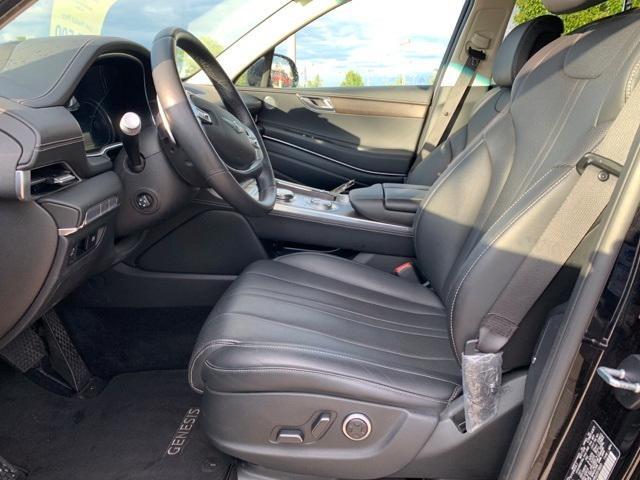 Photo of 2024 Vik Black Genesis GV80