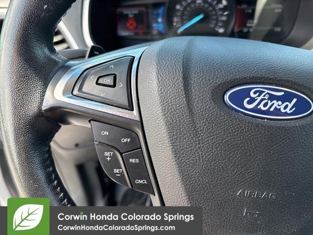 Photo of 2019 Oxford White Ford Edge
