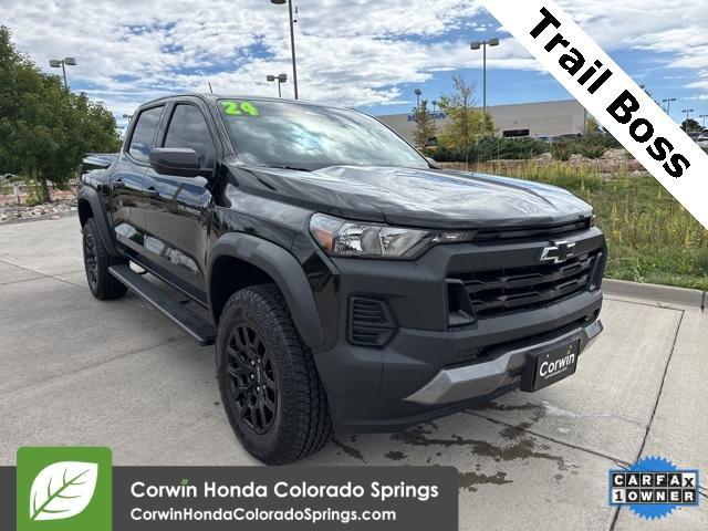 Photo of 2024 Black Chevrolet Colorado