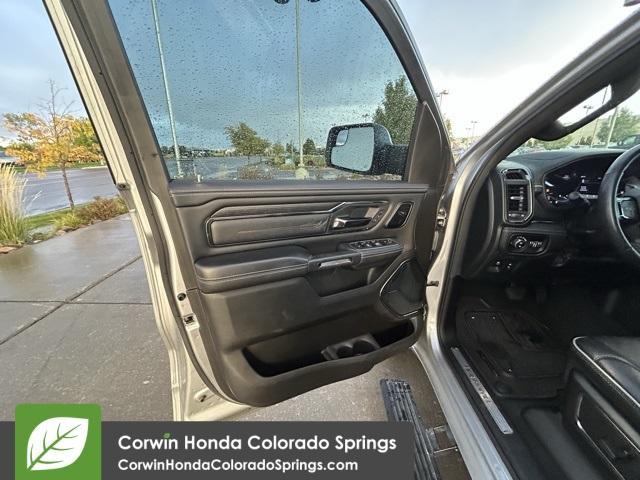Photo of 2024 Billet Silver Metallic Clearcoat RAM 1500