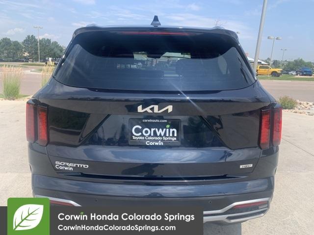 Photo of 2023 Gravity Blue Kia Sorento Hybrid