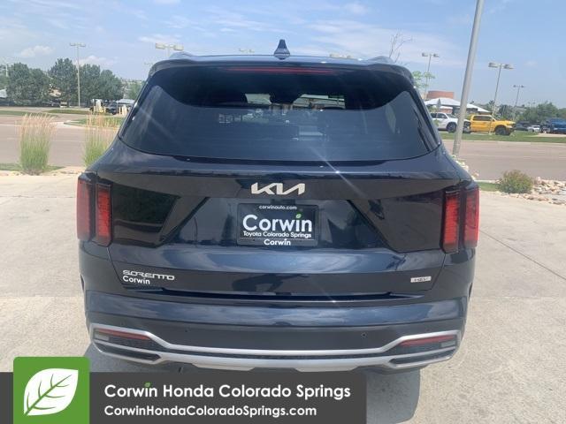 Photo of 2023 Gravity Blue Kia Sorento Hybrid