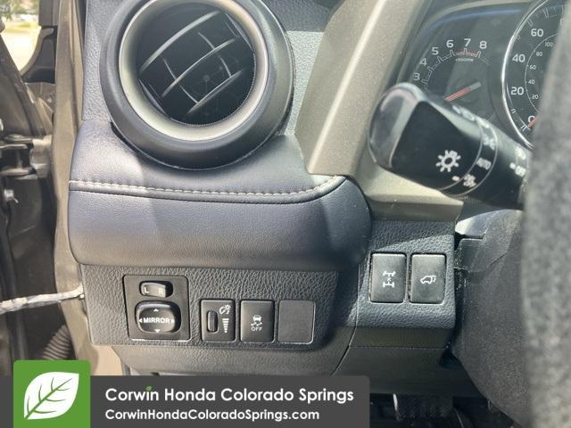 Photo of 2013 Pyrite Mica Toyota RAV4