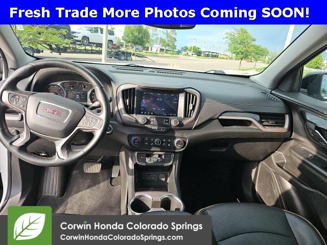 Photo of 2023 Summit White GMC Terrain