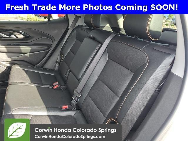 Photo of 2023 Summit White GMC Terrain