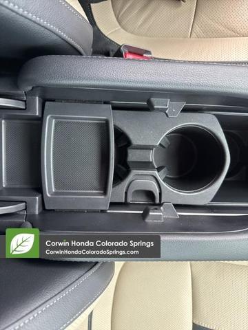 Photo of 2019 Platinum White Pearl Honda Civic