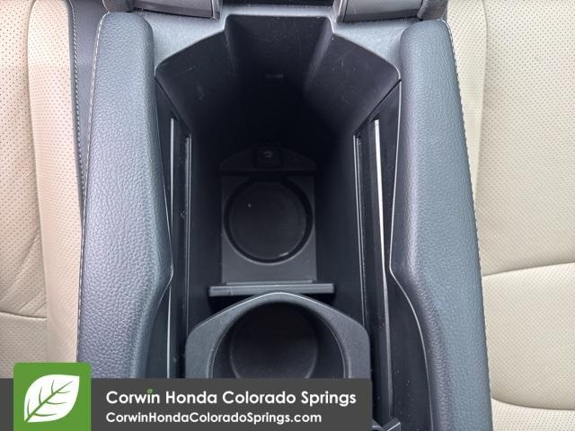 Photo of 2019 Platinum White Pearl Honda Civic