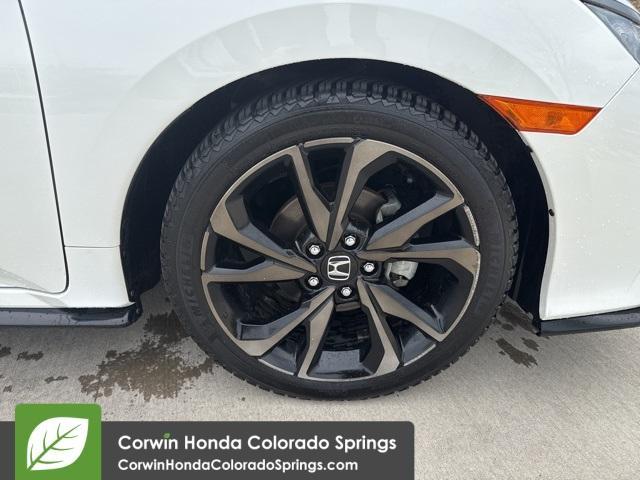 Photo of 2019 Platinum White Pearl Honda Civic