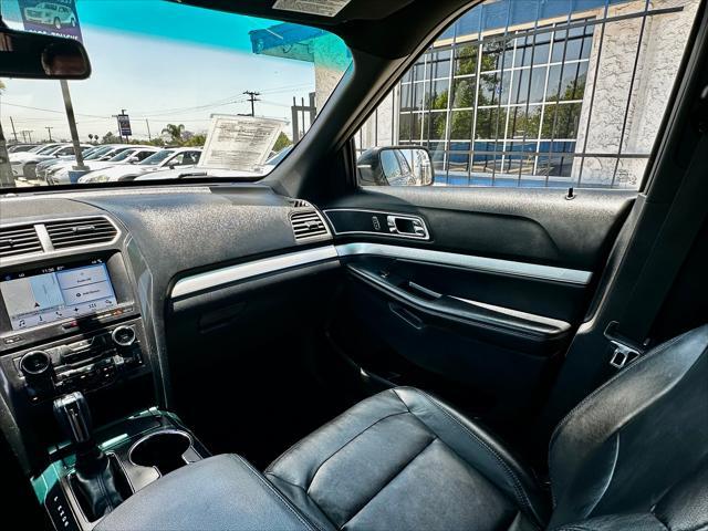 Photo of 2017 GREY Ford Explorer