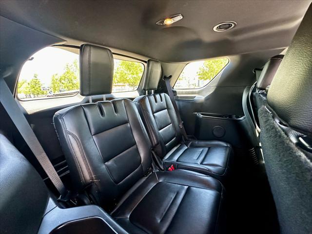 Photo of 2017 GREY Ford Explorer