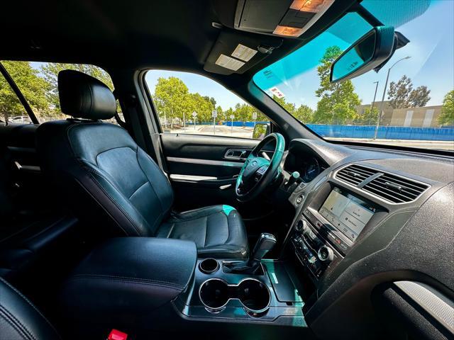 Photo of 2017 GREY Ford Explorer