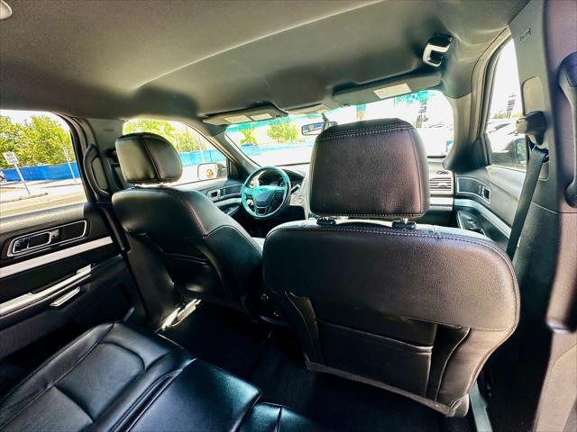 Photo of 2017 GREY Ford Explorer