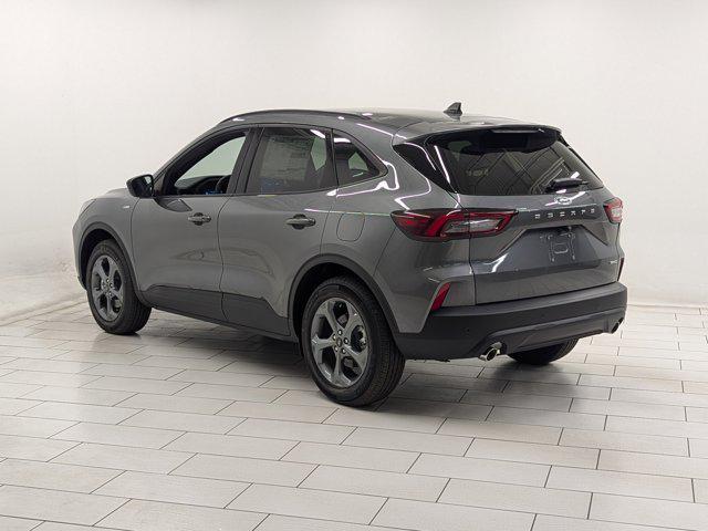 Photo of 2025 Carbonized Gray Metallic Ford Escape
