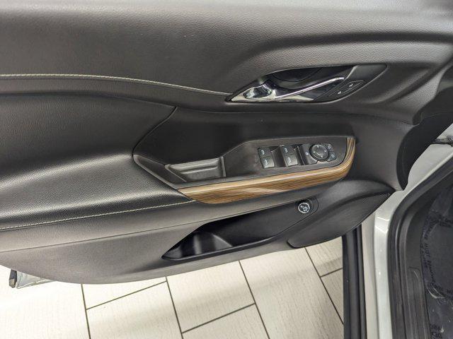 Photo of 2020 Quicksilver Metallic GMC Acadia