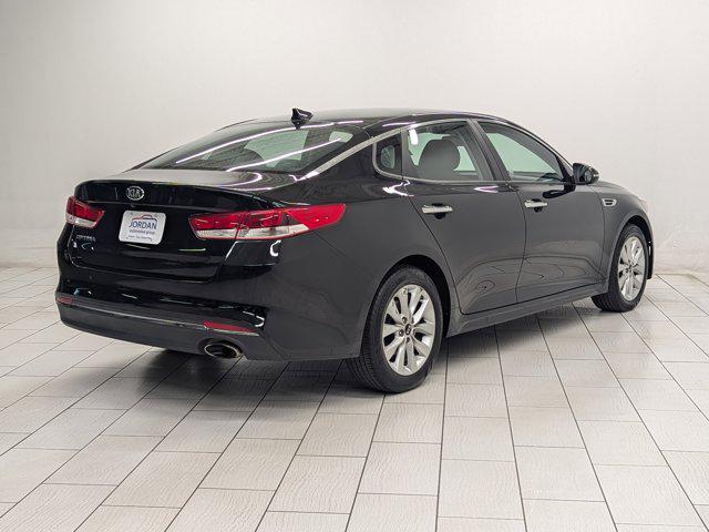 Photo of 2018 Ebony Black Kia Optima