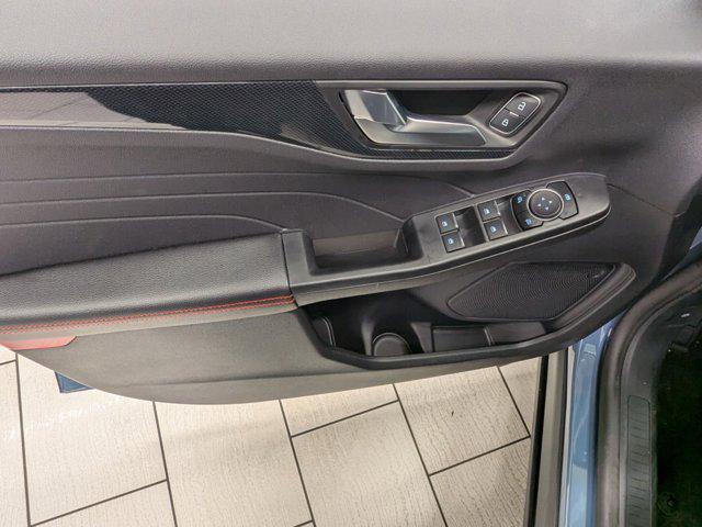 Photo of 2025 Vapor Blue Metallic Ford Escape