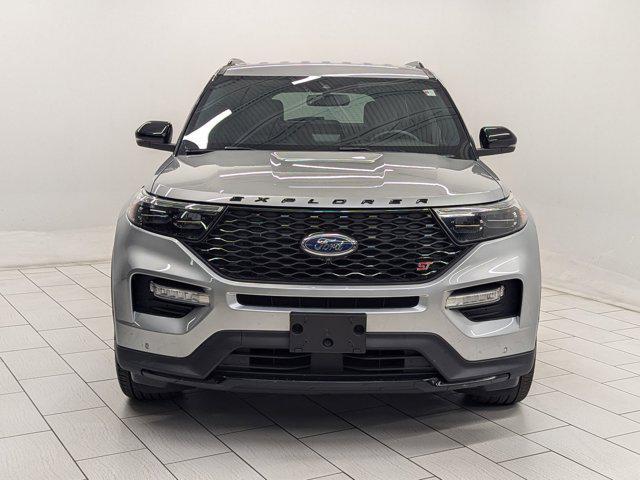 Photo of 2020 Iconic Silver Metallic Ford Explorer