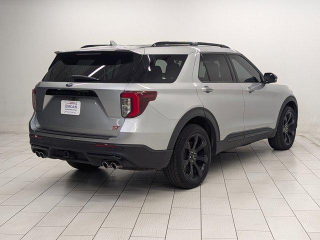 Photo of 2020 Iconic Silver Metallic Ford Explorer