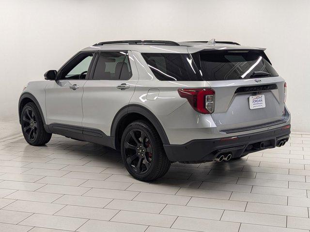 Photo of 2020 Iconic Silver Metallic Ford Explorer