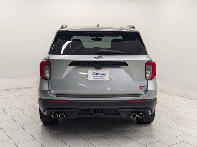 Photo of 2020 Iconic Silver Metallic Ford Explorer