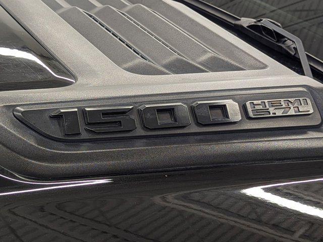 Photo of 2019 Diamond Black Crystal Pearlcoat RAM 1500