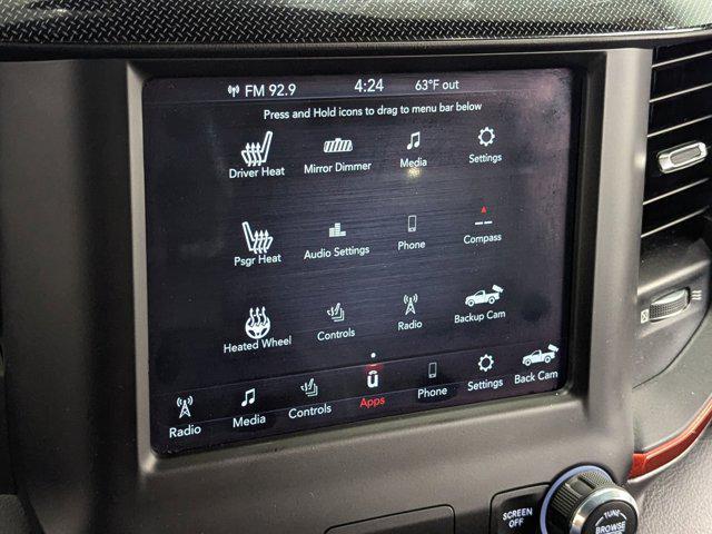 Photo of 2019 Diamond Black Crystal Pearlcoat RAM 1500