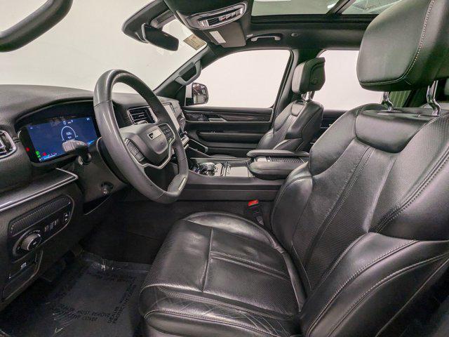 Photo of 2022 Bright White Clearcoat Jeep Wagoneer