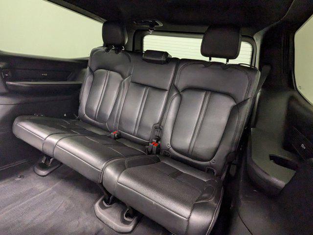 Photo of 2022 Bright White Clearcoat Jeep Wagoneer