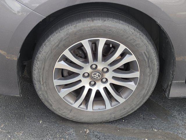 Photo of 2020 Predawn Gray Mica Toyota Sienna