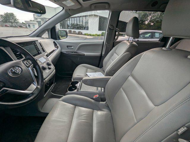 Photo of 2020 Predawn Gray Mica Toyota Sienna