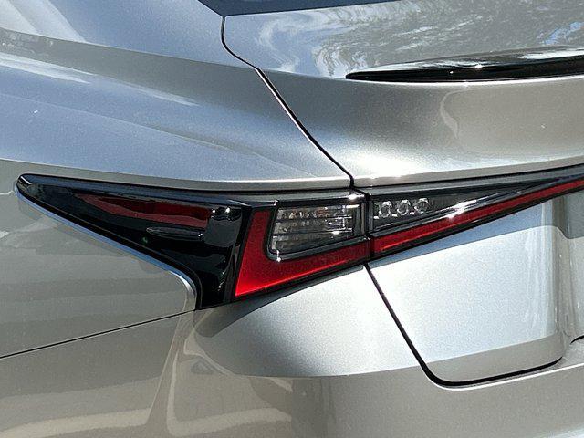 Photo of 2023 Silver Lexus IS 350
