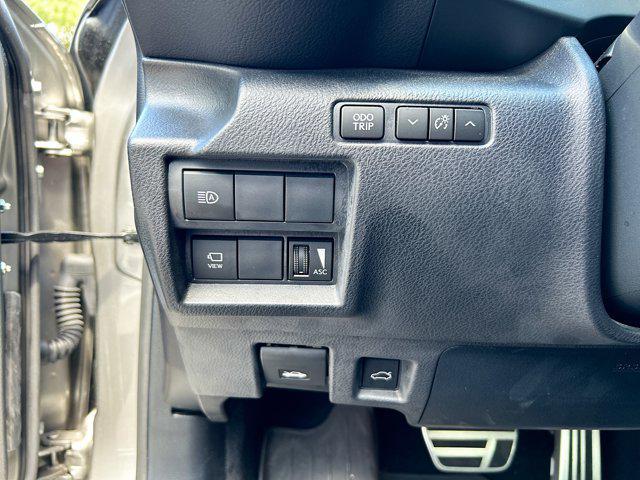 Photo of 2023 Silver Lexus IS 350