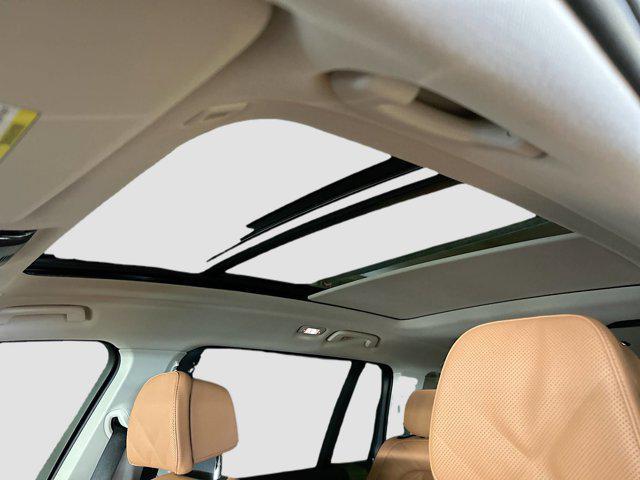 Photo of 2026 Tanzanite Blue II Metallic BMW X7