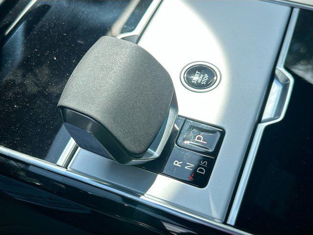 Photo of 2025 Santorini Black Metallic Land Rover Range Rover