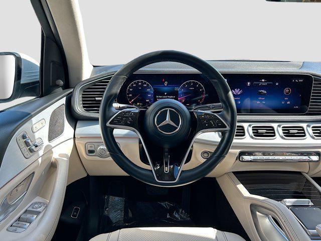Photo of 2024 Polar White Mercedes-Benz GLE 350