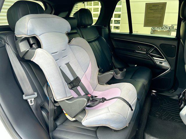 Photo of 2023 Fuji White Land Rover Range Rover