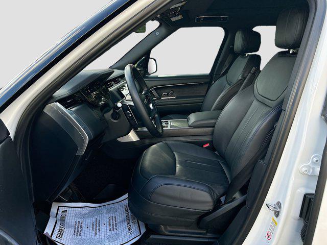 Photo of 2023 Fuji White Land Rover Range Rover