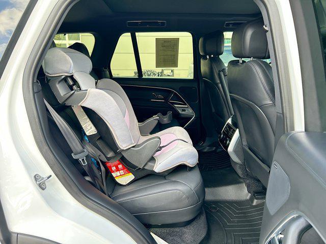 Photo of 2023 Fuji White Land Rover Range Rover