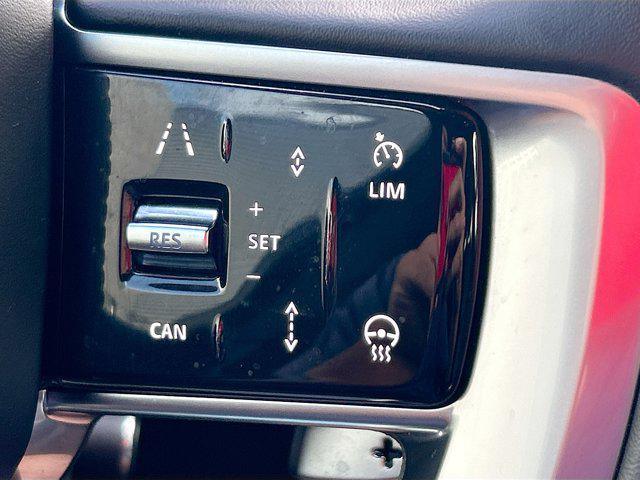 Photo of 2023 Fuji White Land Rover Range Rover