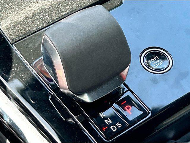 Photo of 2024 Eiger Gray Metallic Land Rover Range Rover Sport