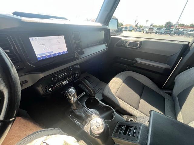Photo of 2023 Oxford White Ford Bronco